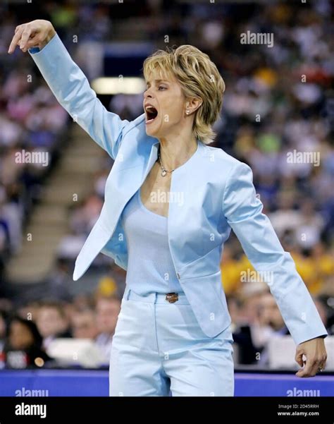 kim.mulkey sexy